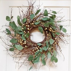 26X26X6 LEAF&BERRY WREATH