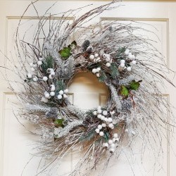 24IN ICY BERRY WREATH