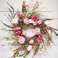 26IN TULIP WREATH