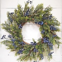 28IN BLUE PINE WREATH