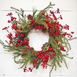 24IN WILD BERRY WREATH