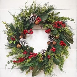 26IN BELL&MAGNOLIA WREATH