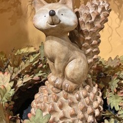 10.5X16.5 FOX ON PINECONE