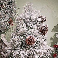 24IN SNOWPINE FIBER TREE/T45