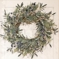 28IN OLIVE&BLUE BERRY WREATH