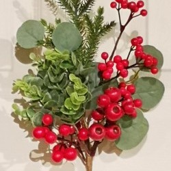 18IN NEEDLE PINE&BERRY SPRAY
