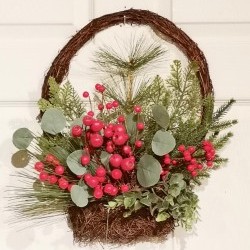 17IN HANGING NEEDLE PINE&BERRYBA