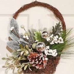 17IN HANGING HOSTA&BALL BASKET