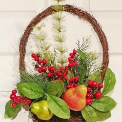 17IN HANGING PEAR BASKET