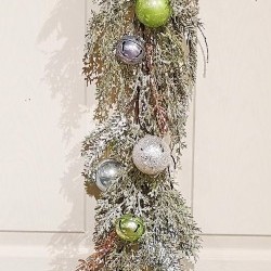 6FT BALL&BELL GARLAND