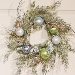16IN BALL&BELL WREATH