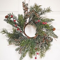 4.25IN PINE W/BERRIES RING